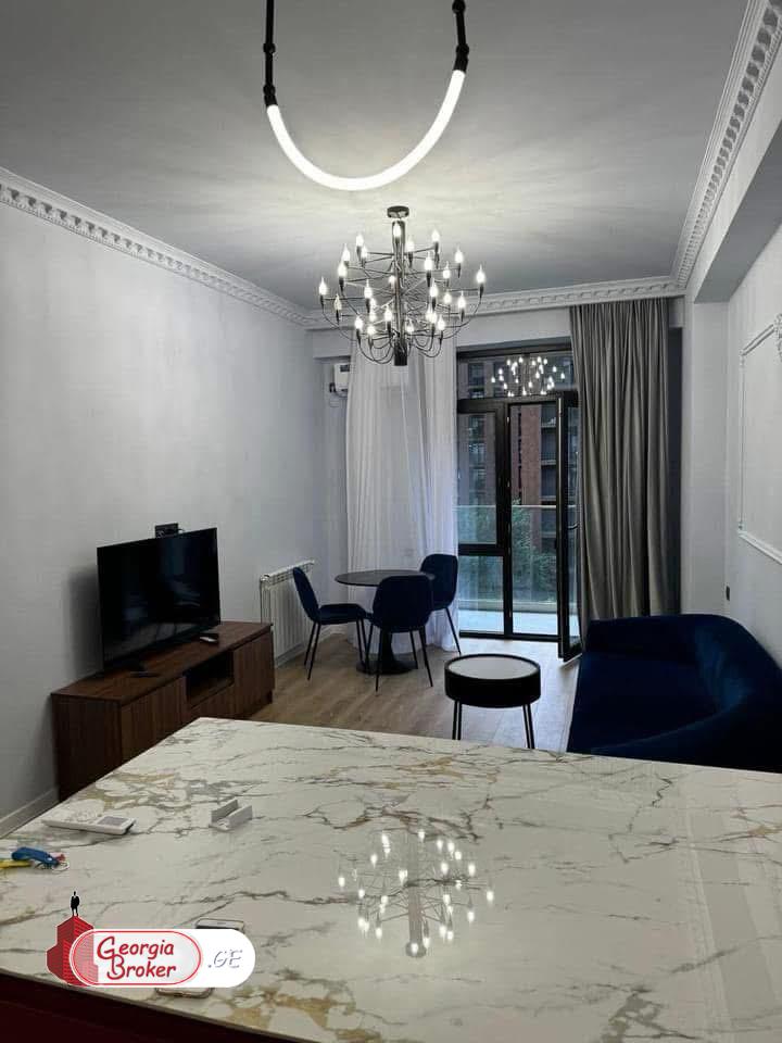 nearly repaired 2-room apartment for sale