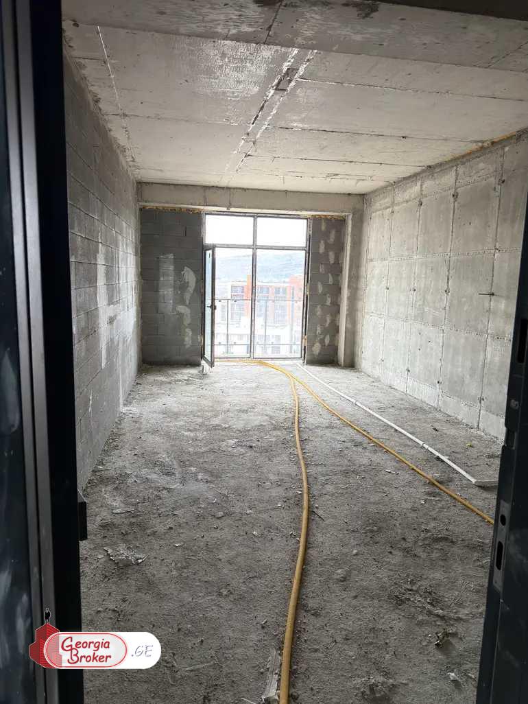 იყიდება ახალი გარემონტებული 2 ოთახიანი ბინა