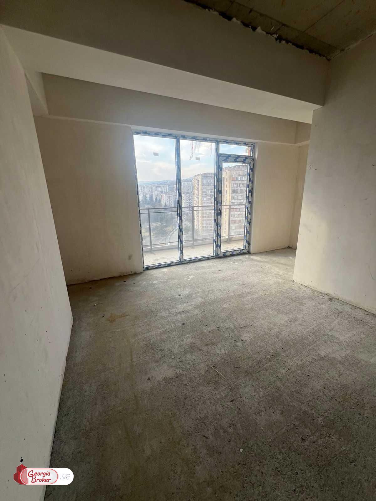 nearly repaired 5-room apartment for sale