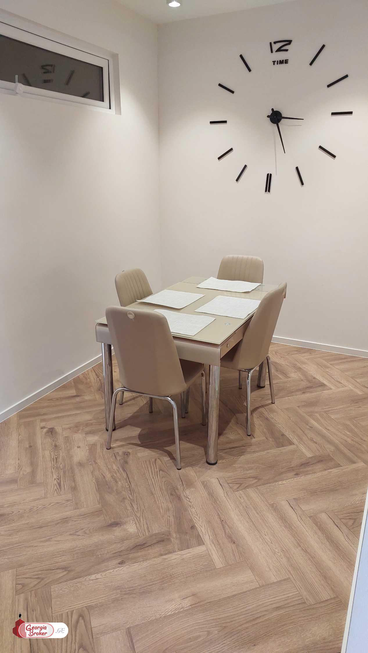 nearly repaired 3-room apartment for sale