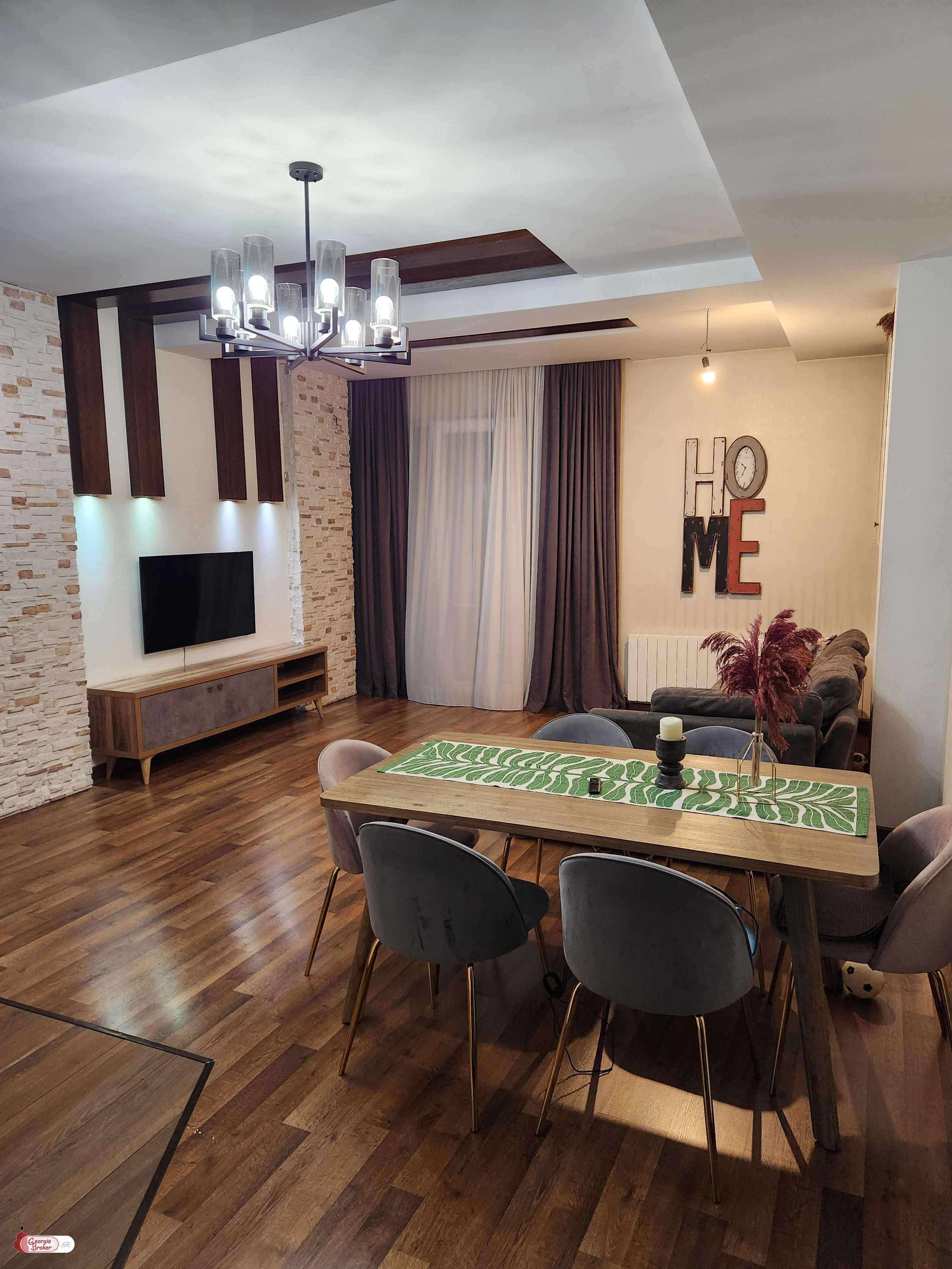 იყიდება ახალი გარემონტებული 4 ოთახიანი ბინა