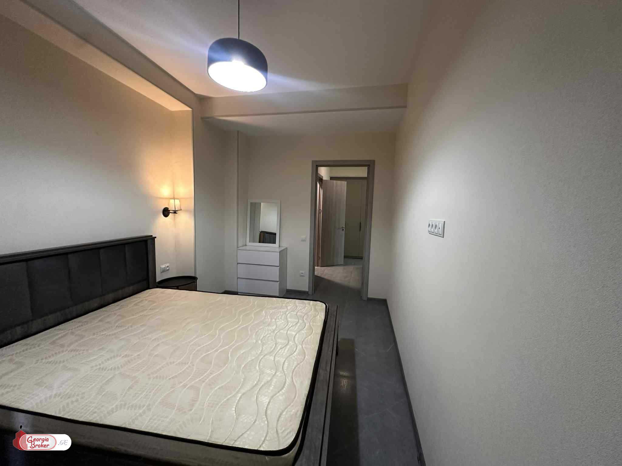 იყიდება ახალი გარემონტებული 2 ოთახიანი ბინა