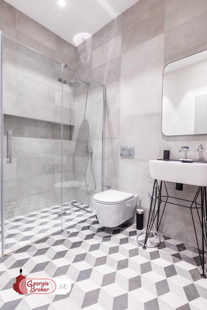 იყიდება ახალი გარემონტებული 3 ოთახიანი ბინა