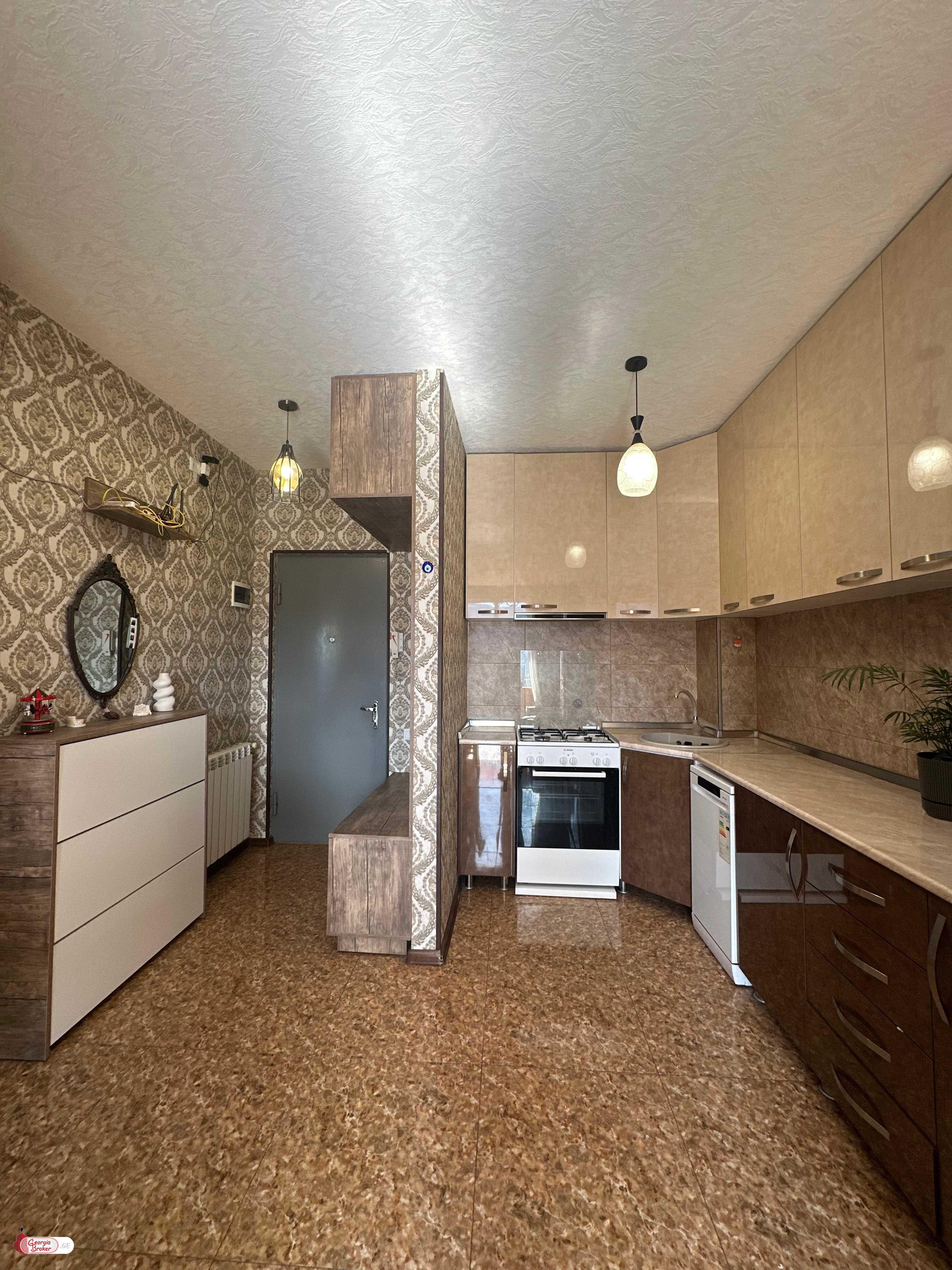 nearly repaired 3-room apartment for sale