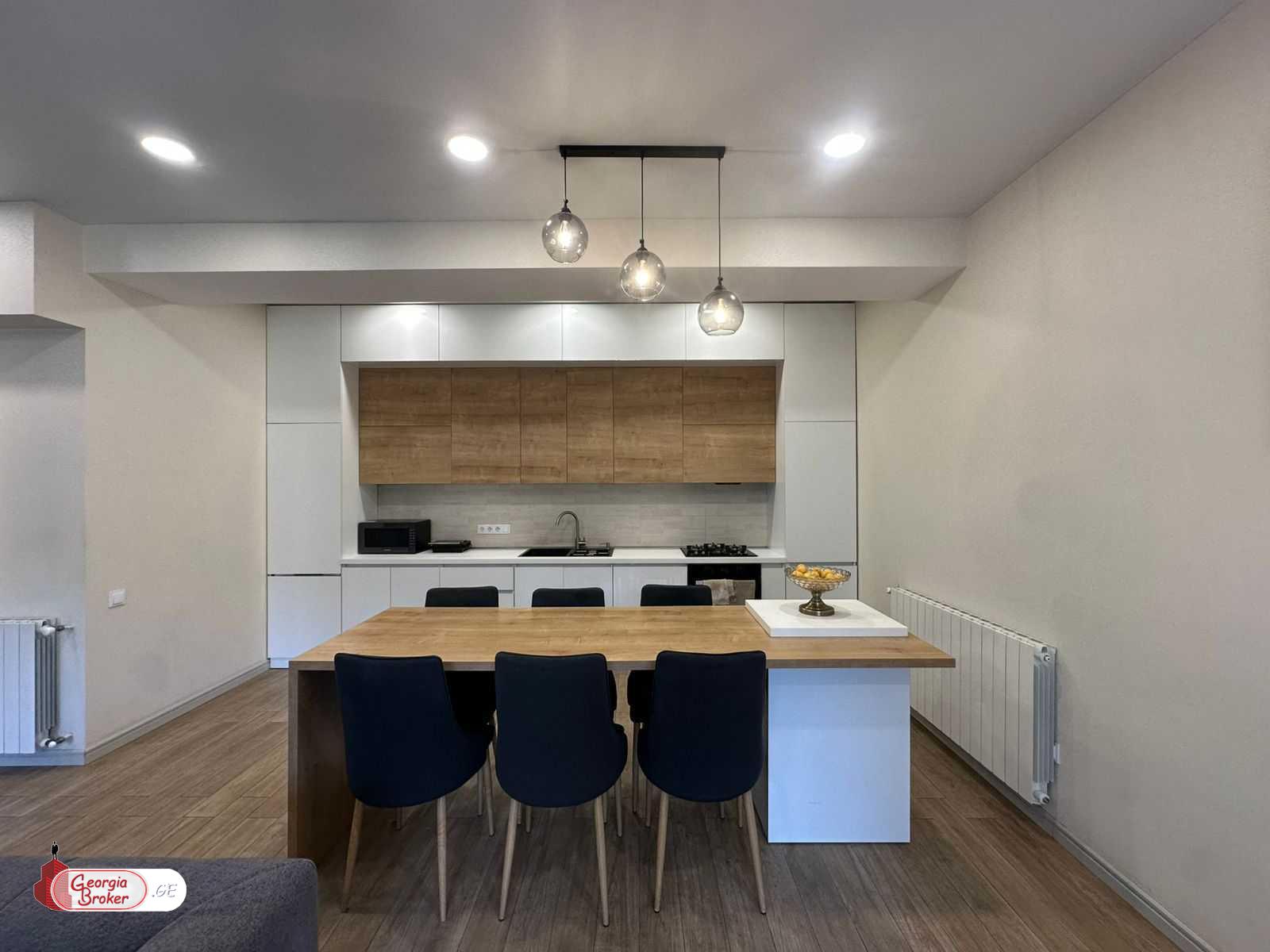 იყიდება ახალი გარემონტებული 3 ოთახიანი ბინა