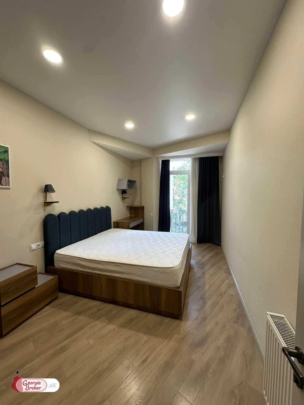 იყიდება ახალი გარემონტებული 3 ოთახიანი ბინა