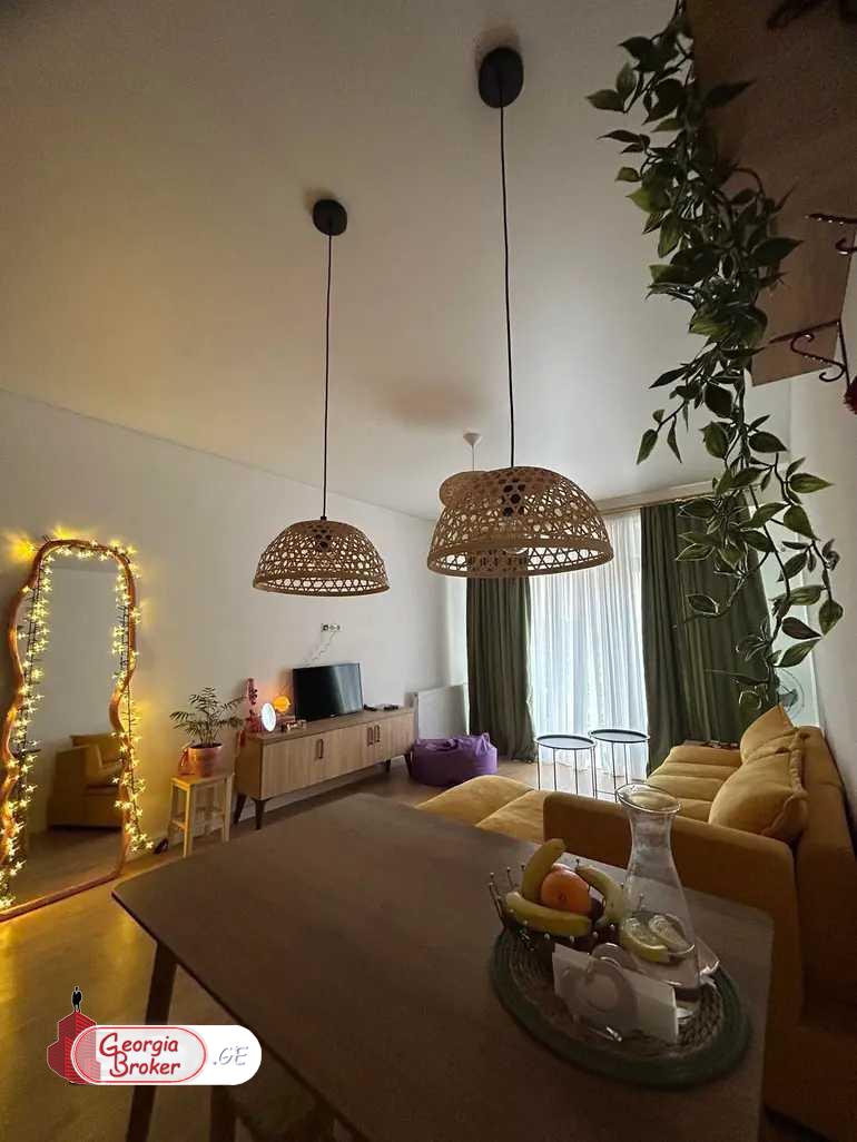 nearly repaired 2-room apartment for sale