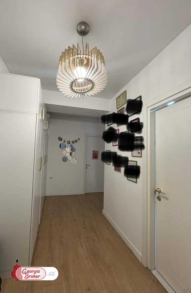 nearly repaired 2-room apartment for sale