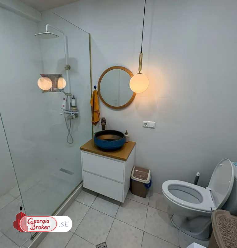 nearly repaired 2-room apartment for sale