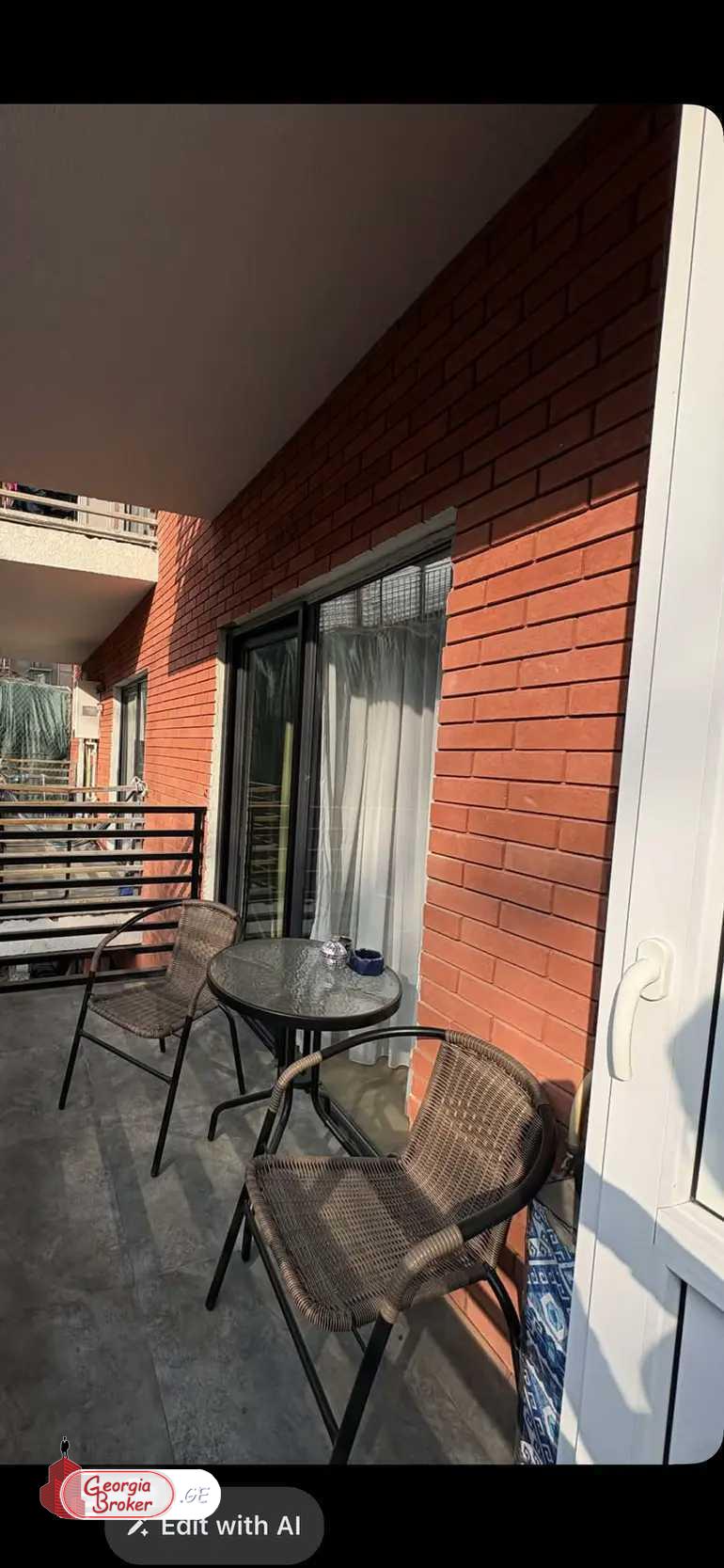 nearly repaired 2-room apartment for sale