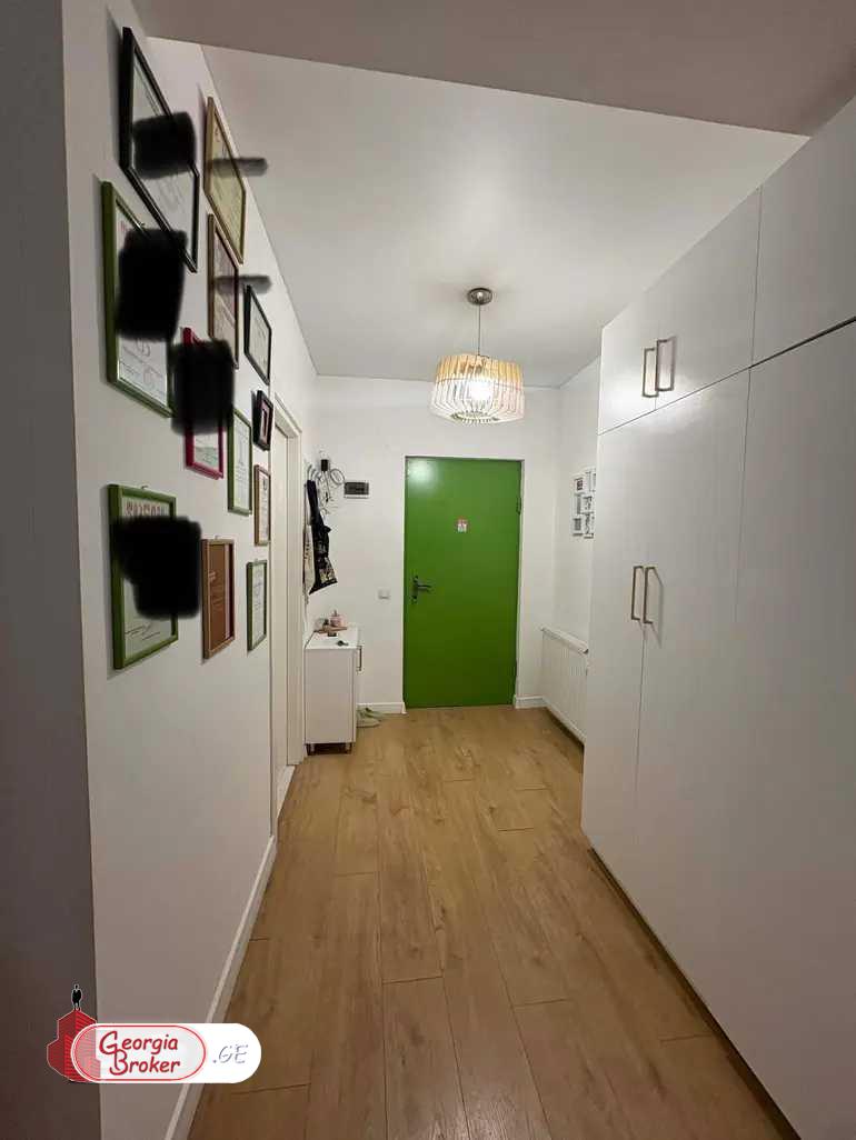 nearly repaired 2-room apartment for sale