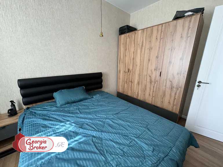 nearly repaired 2-room apartment for sale