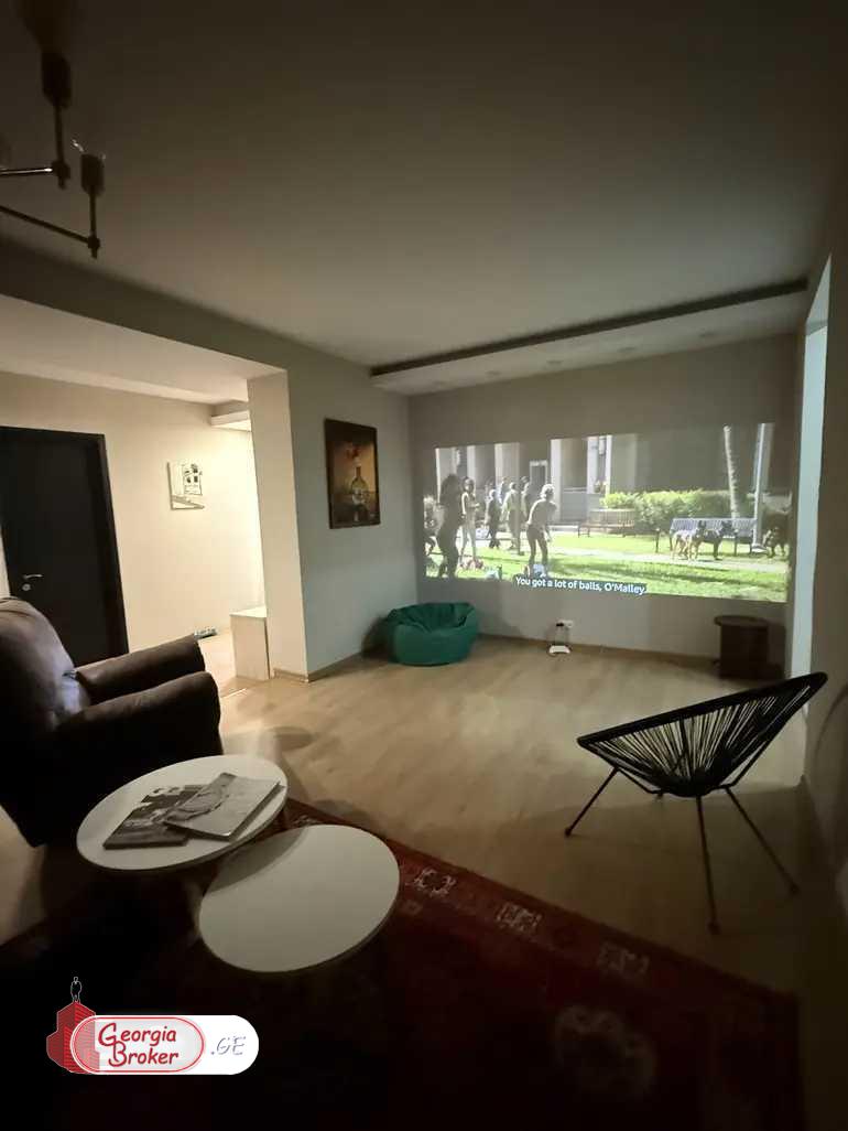 იყიდება ახალი გარემონტებული 5 ოთახიანი ბინა