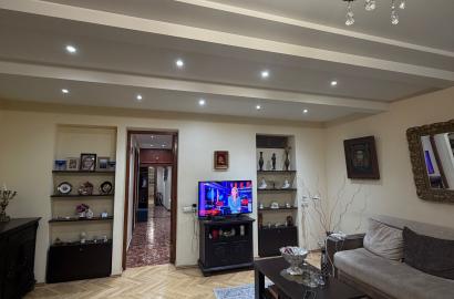 nearly repaired 4-room apartment for sale