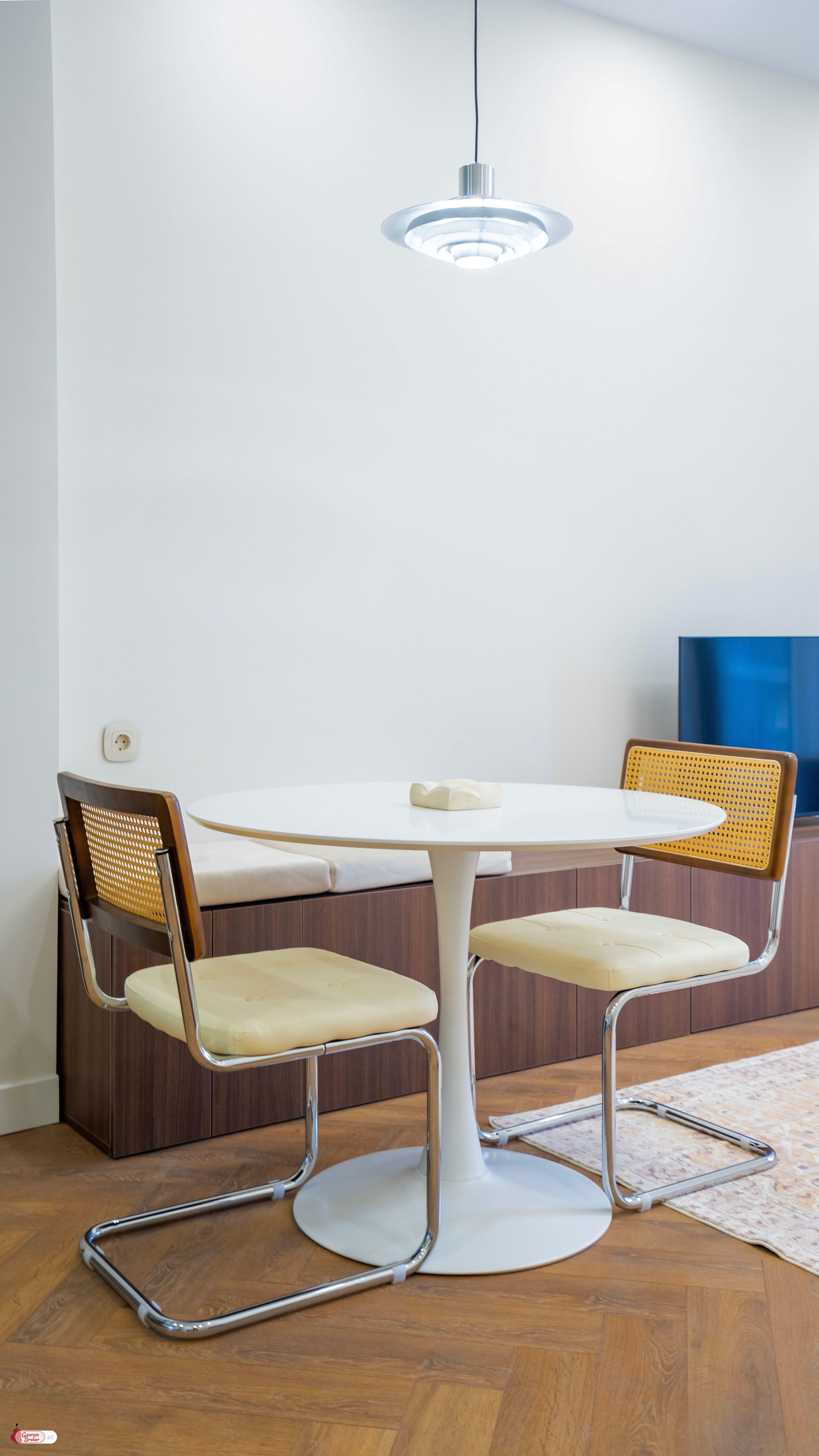 продается квартира с новым ремонтом 2-комнаты