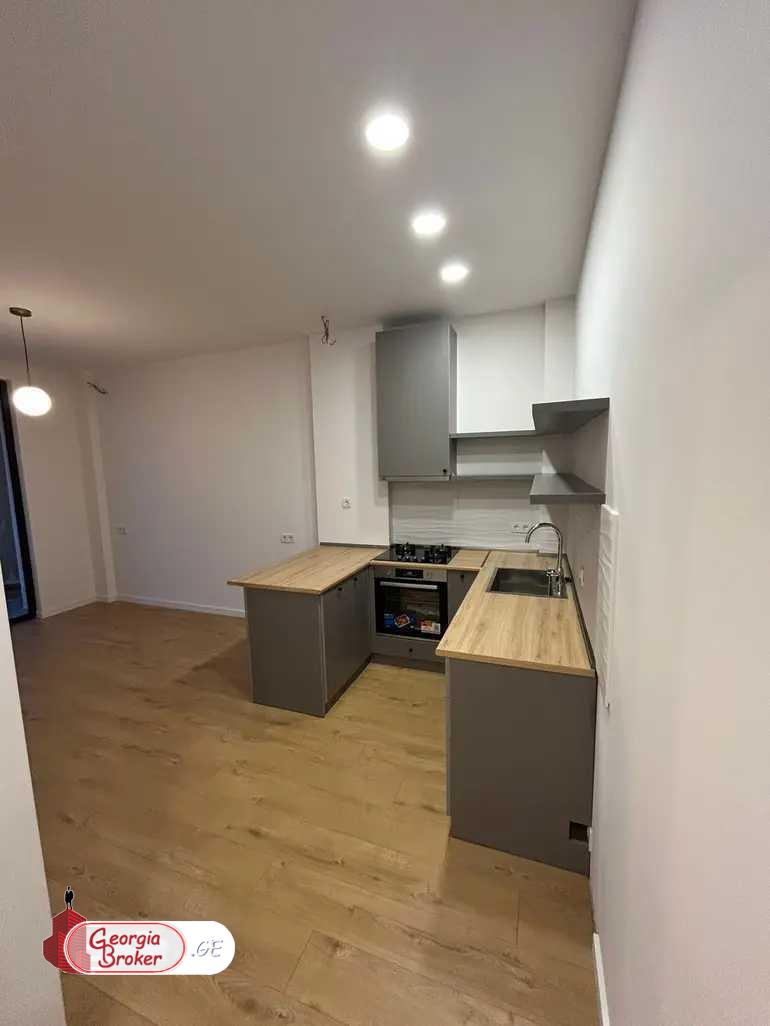 nearly repaired 2-room apartment for sale