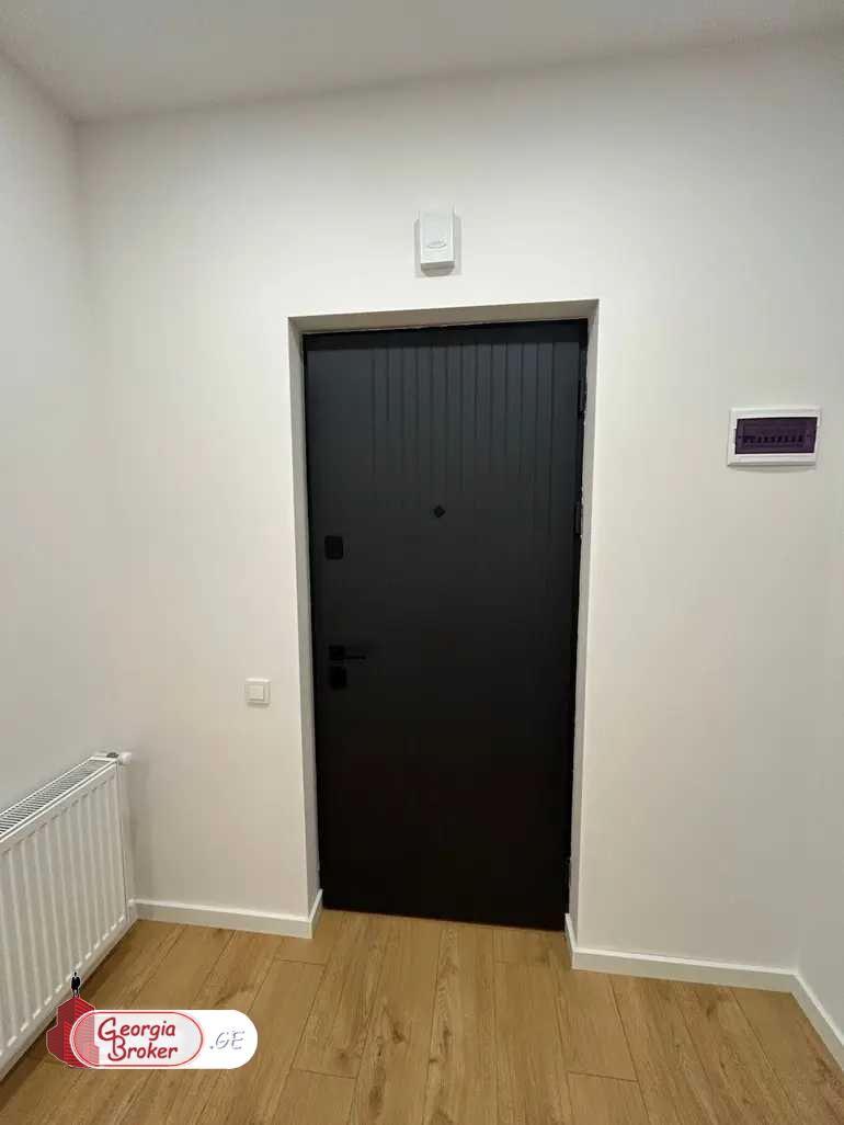 nearly repaired 2-room apartment for sale