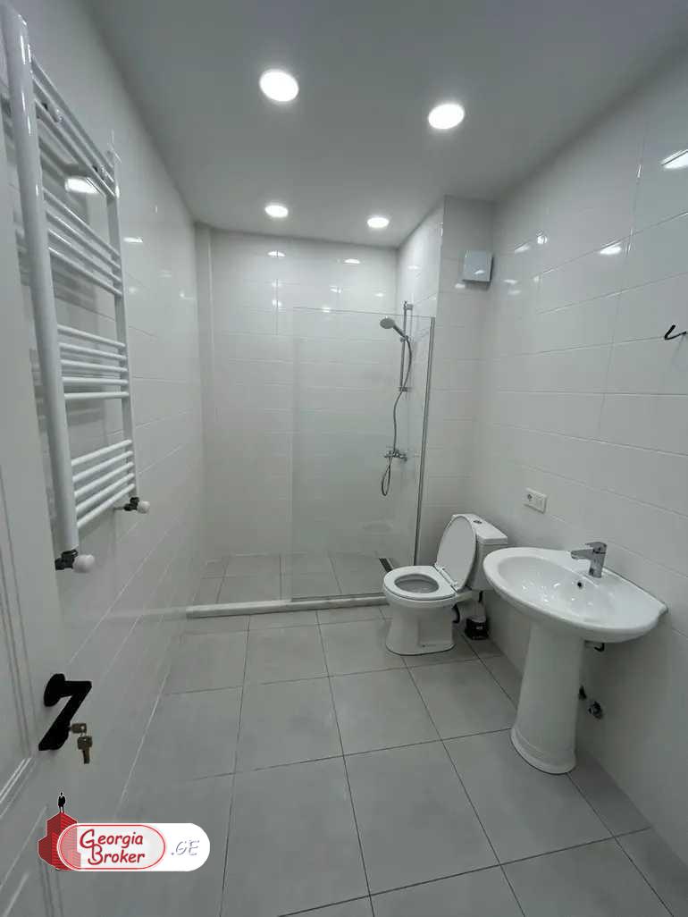 nearly repaired 2-room apartment for sale