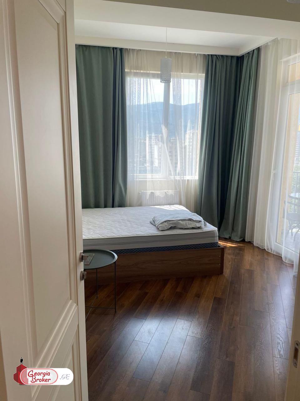 იყიდება ახალი გარემონტებული 3 ოთახიანი ბინა