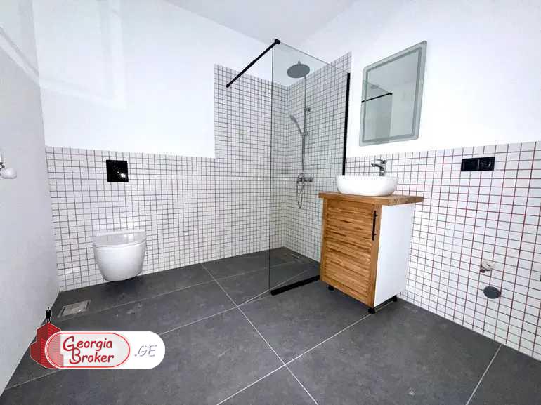 nearly repaired 4-room apartment for sale