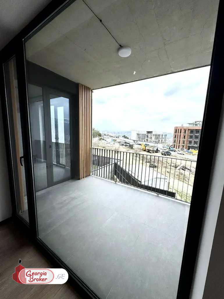 nearly repaired 4-room apartment for sale