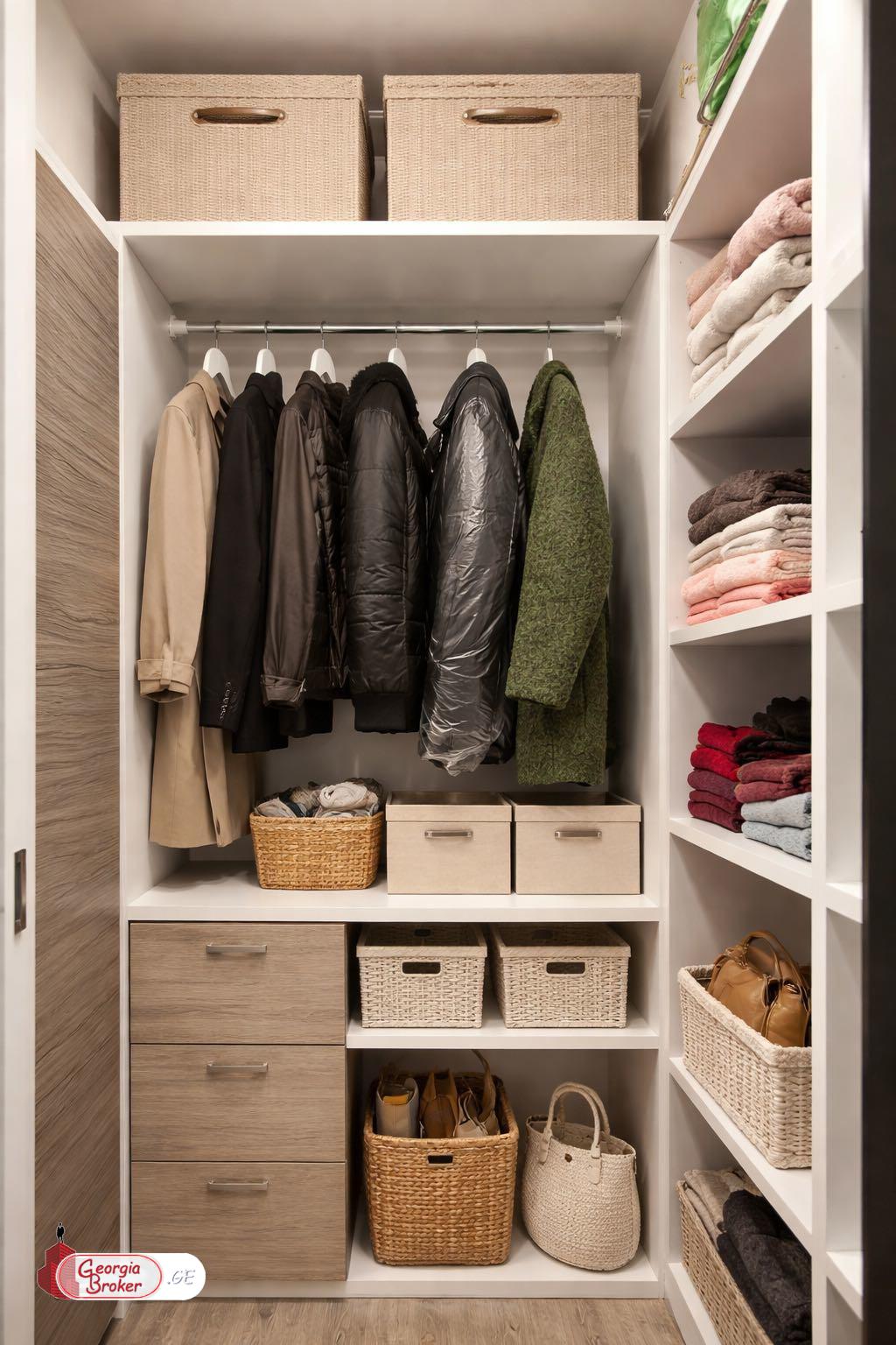 nearly repaired 3-room apartment for sale