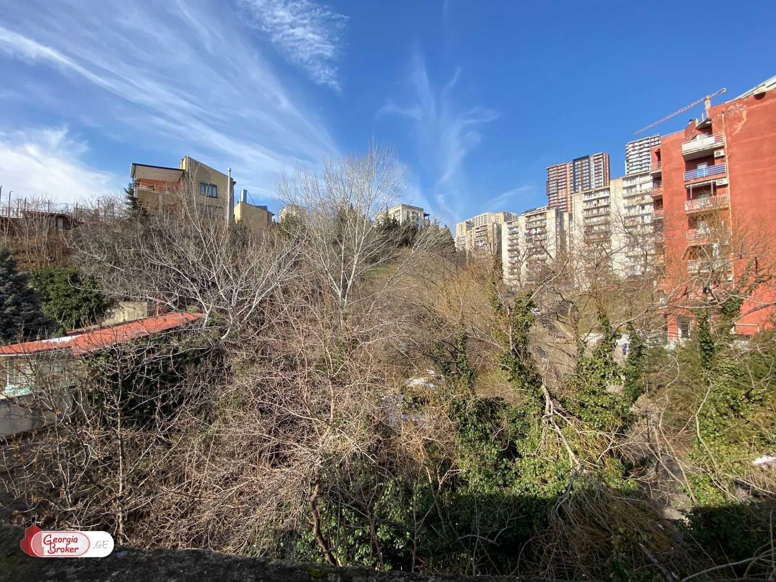 продается квартира с новым ремонтом 3-комнаты