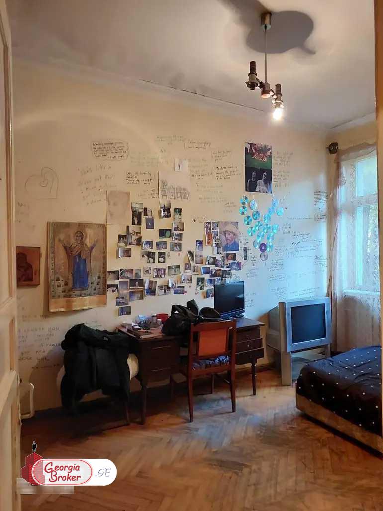 nearly repaired 4-room apartment for sale