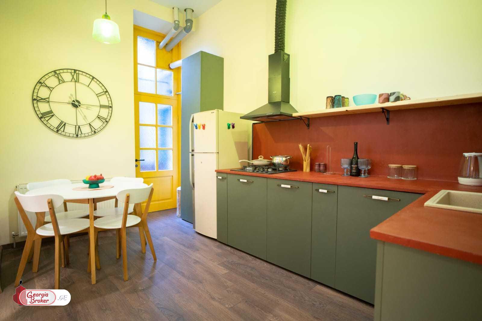 იყიდება ახალი გარემონტებული 2 ოთახიანი ბინა