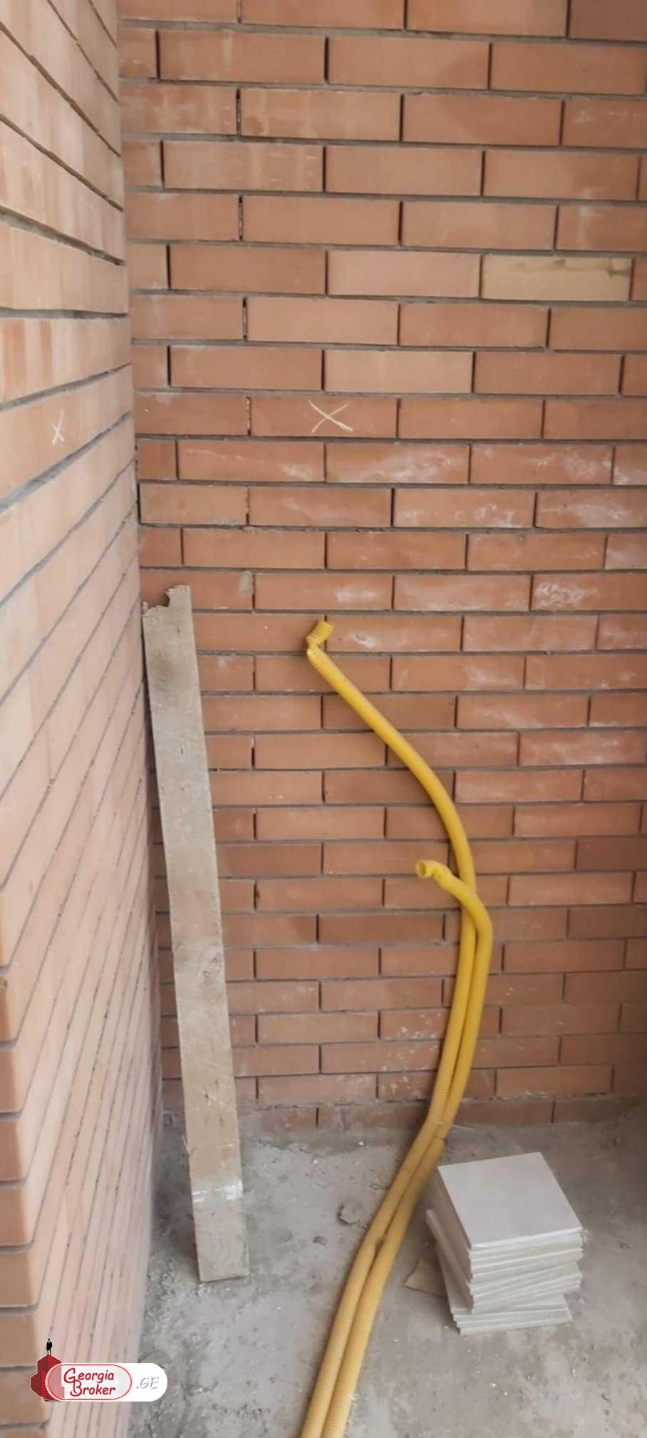 nearly repaired 3-room apartment for sale