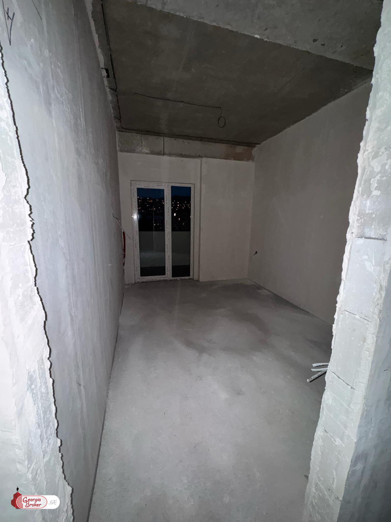 nearly repaired 3-room apartment for sale