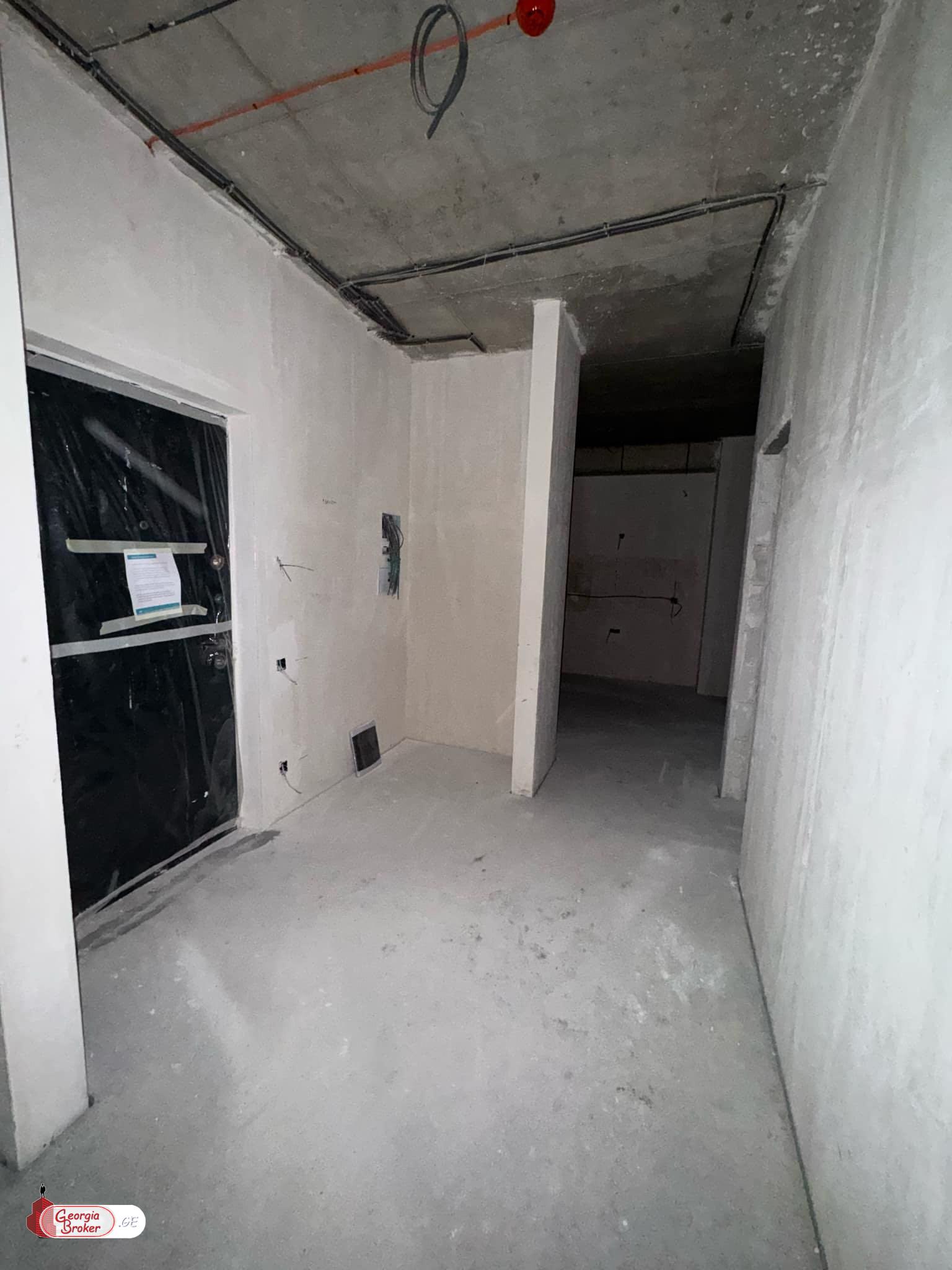 nearly repaired 3-room apartment for sale