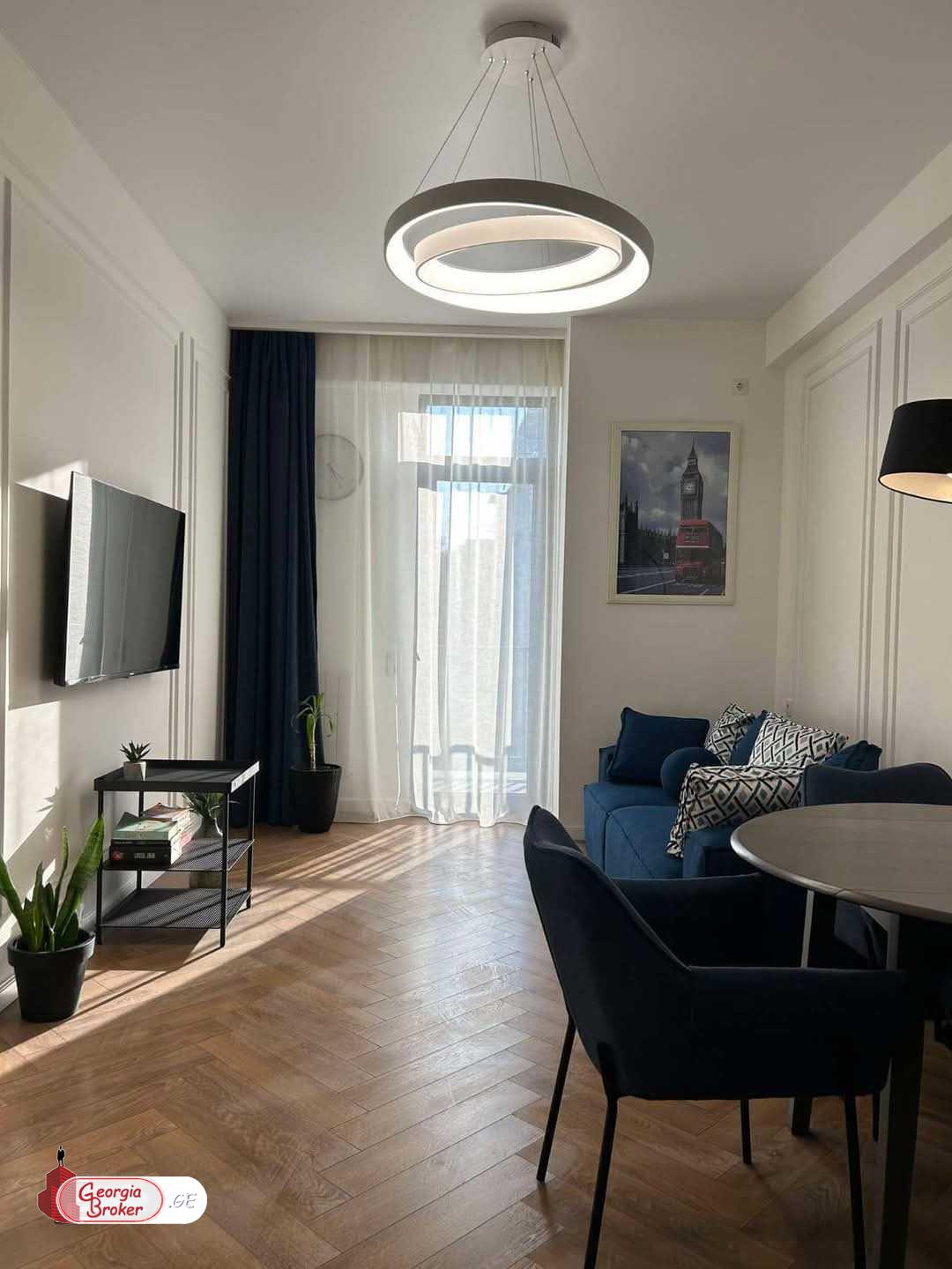 продается квартира с новым ремонтом 2-комнаты