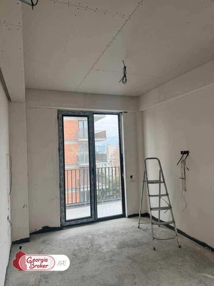 nearly repaired 3-room apartment for sale