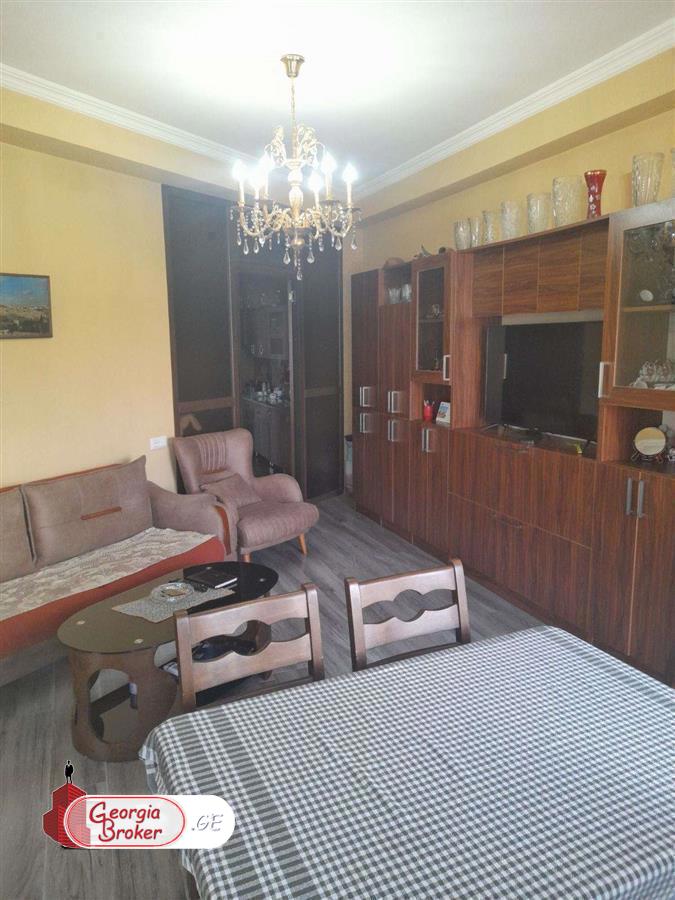 nearly repaired 4-room apartment for sale