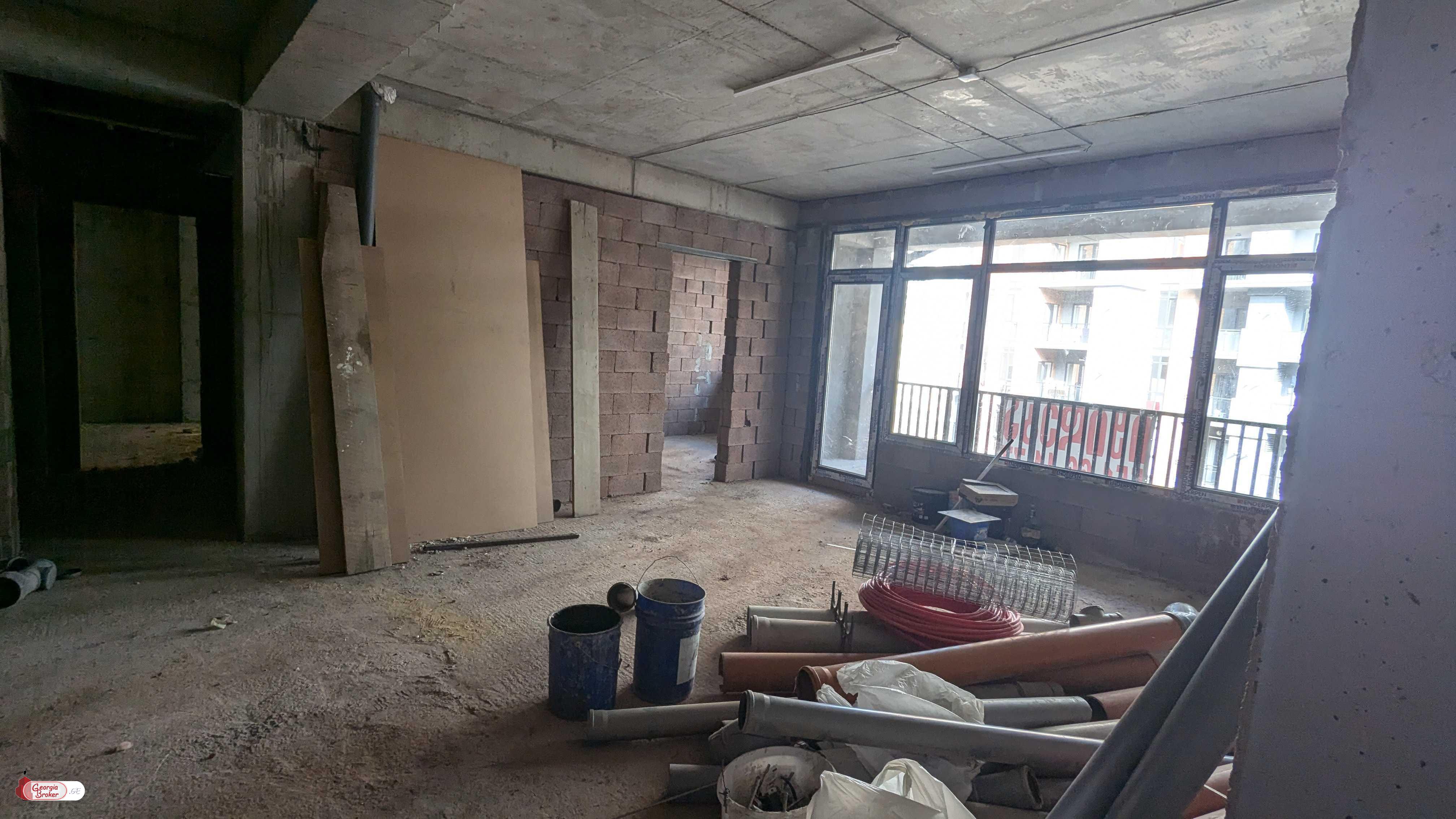 nearly repaired 3-room apartment for sale