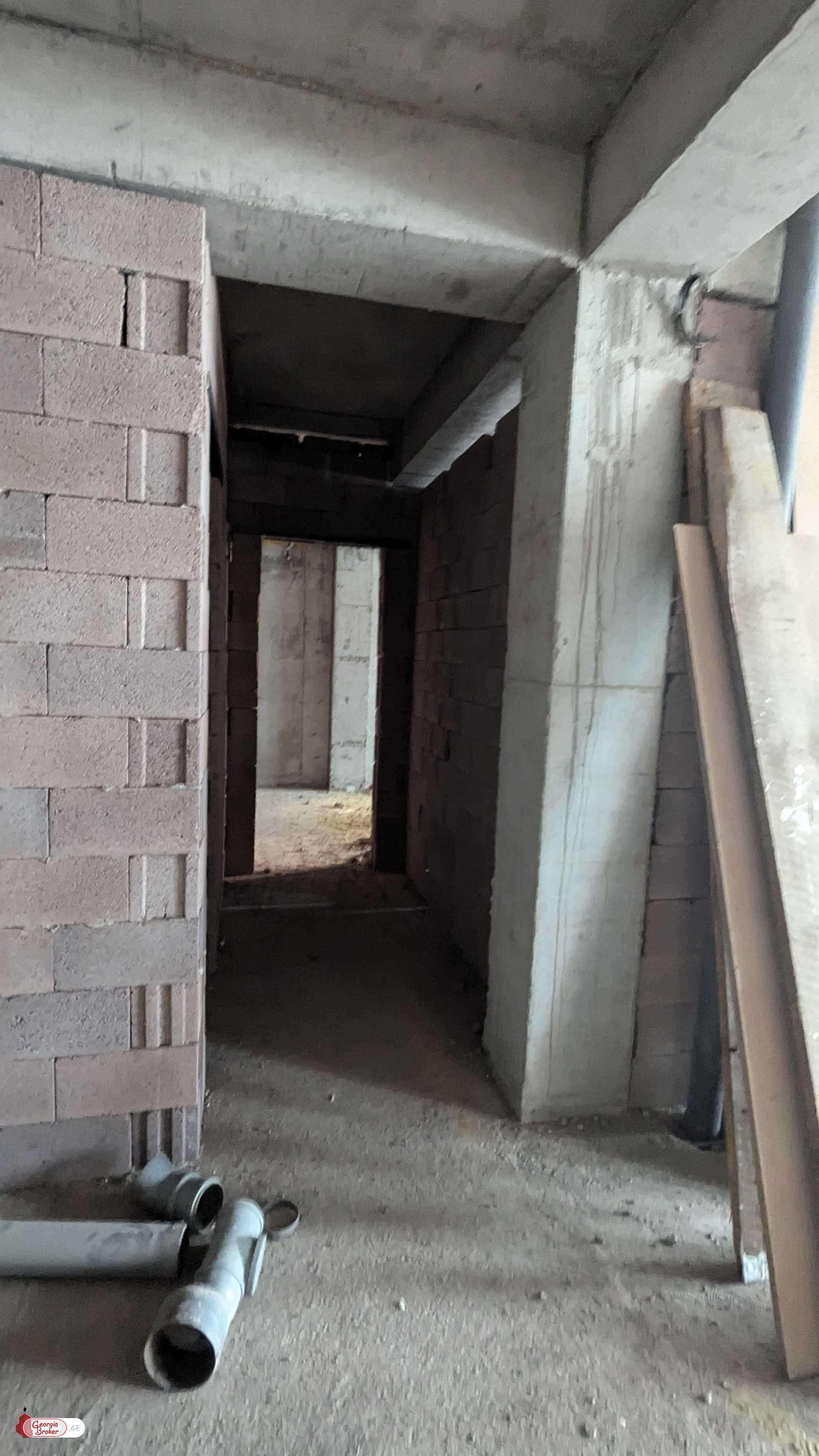 nearly repaired 3-room apartment for sale