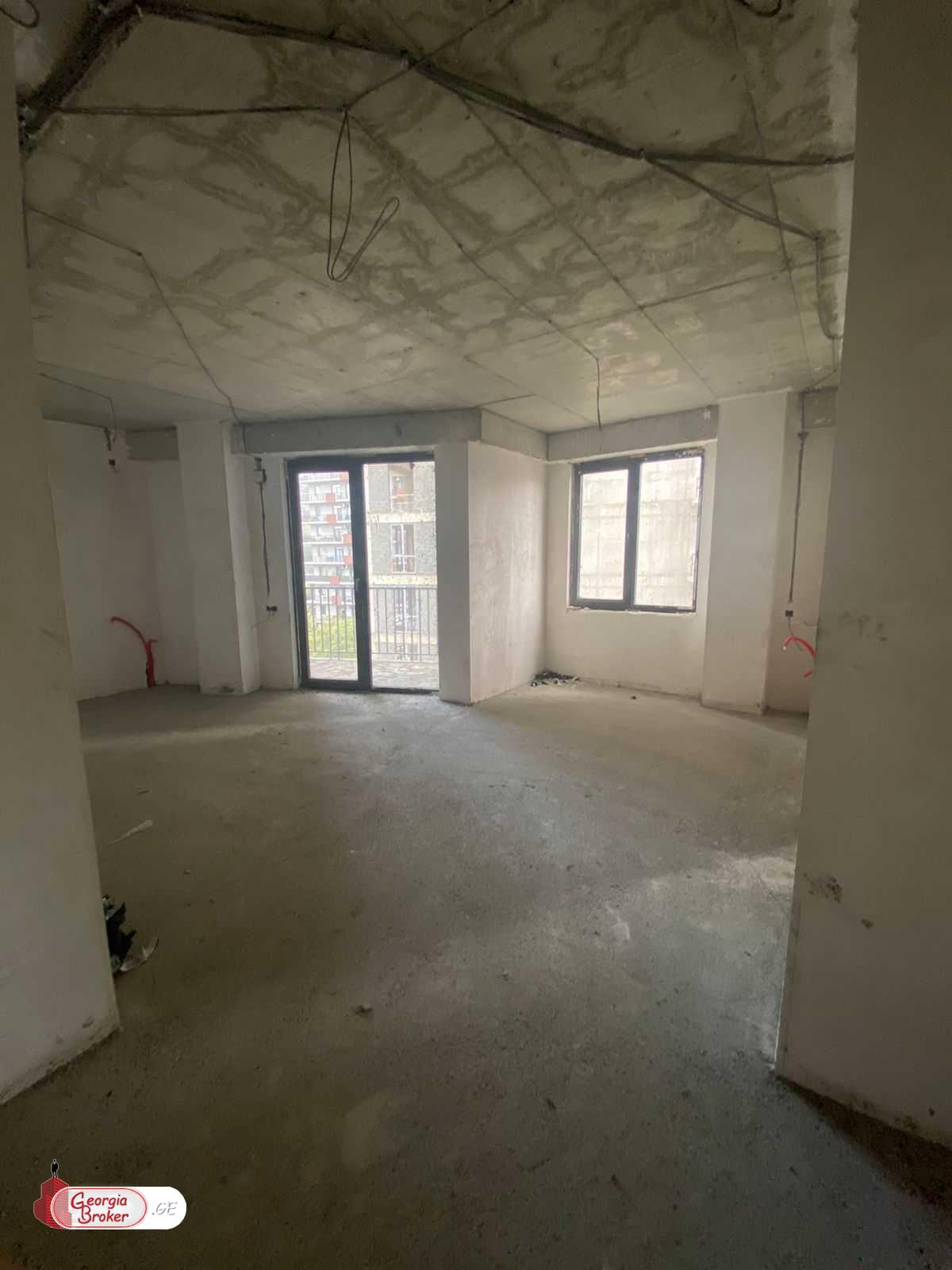 nearly repaired 3-room apartment for sale