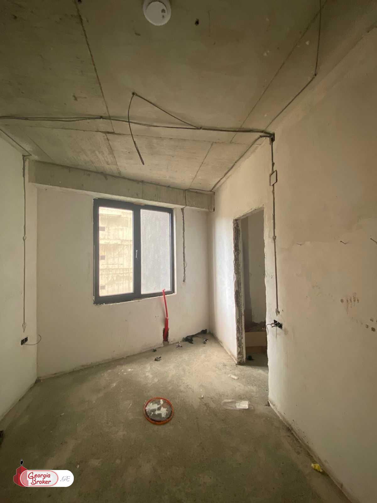 nearly repaired 3-room apartment for sale