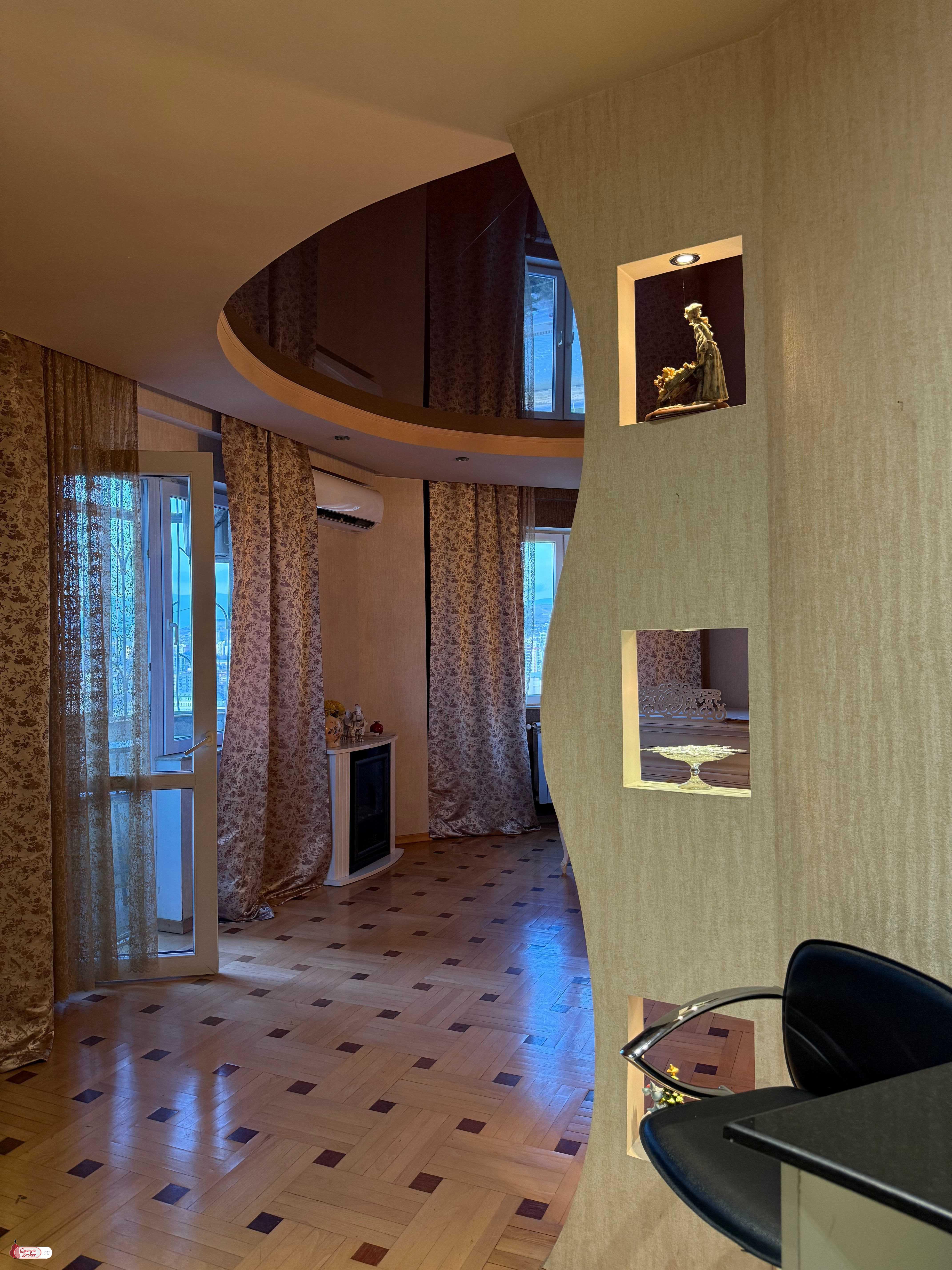 продается квартира с новым ремонтом 3-комнаты