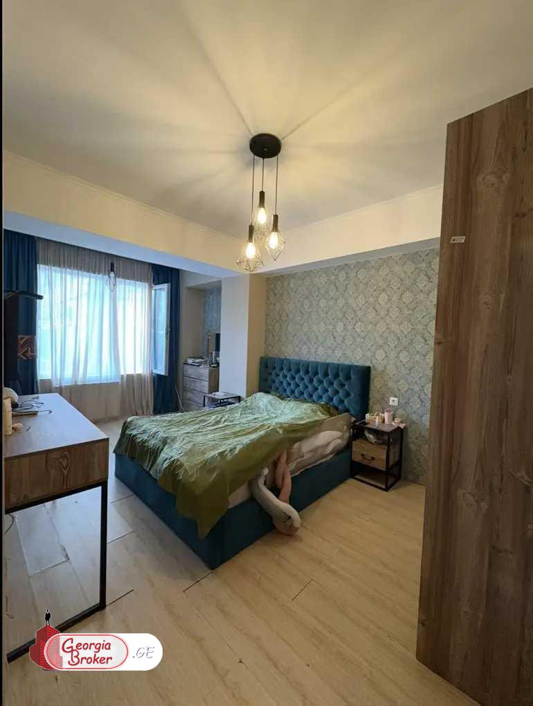 nearly repaired 3-room apartment for sale