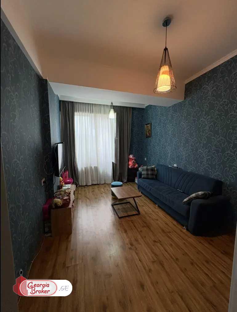 nearly repaired 3-room apartment for sale