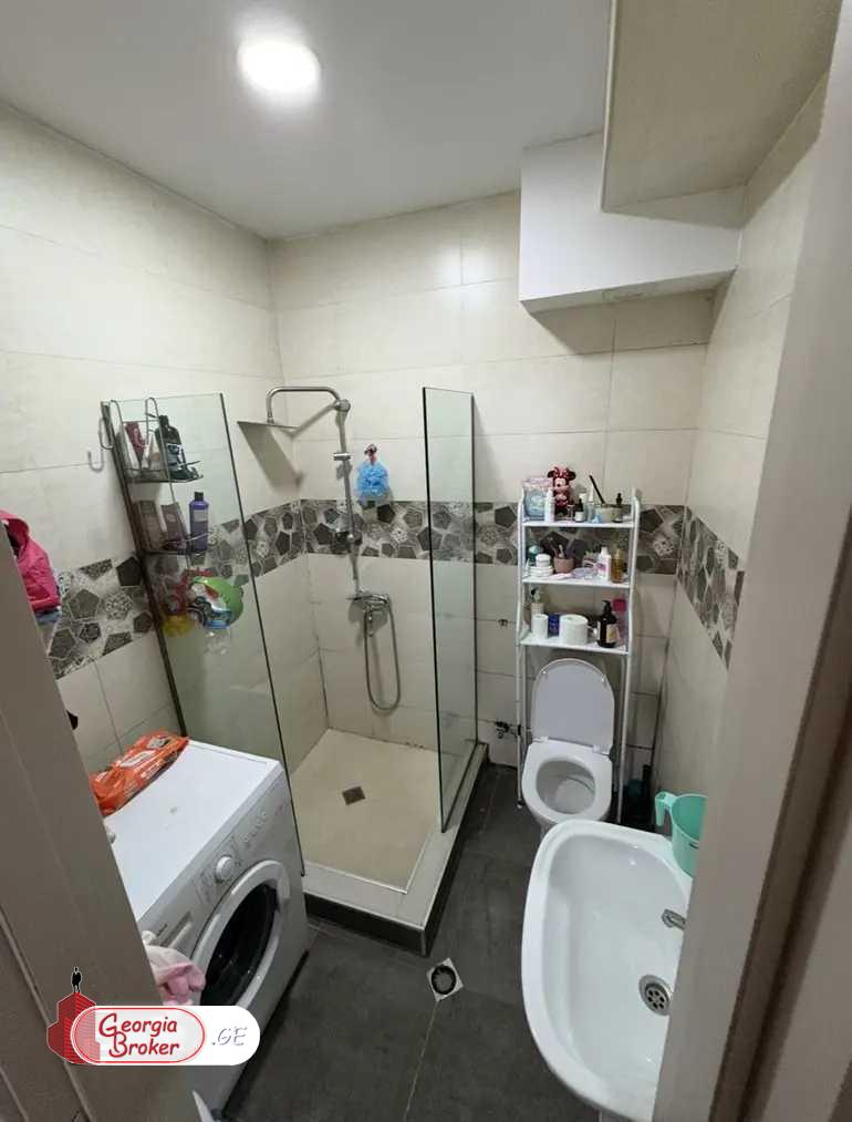 nearly repaired 3-room apartment for sale