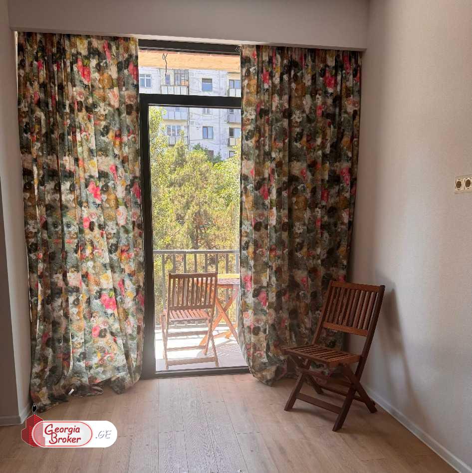 nearly repaired 1-room apartment for sale