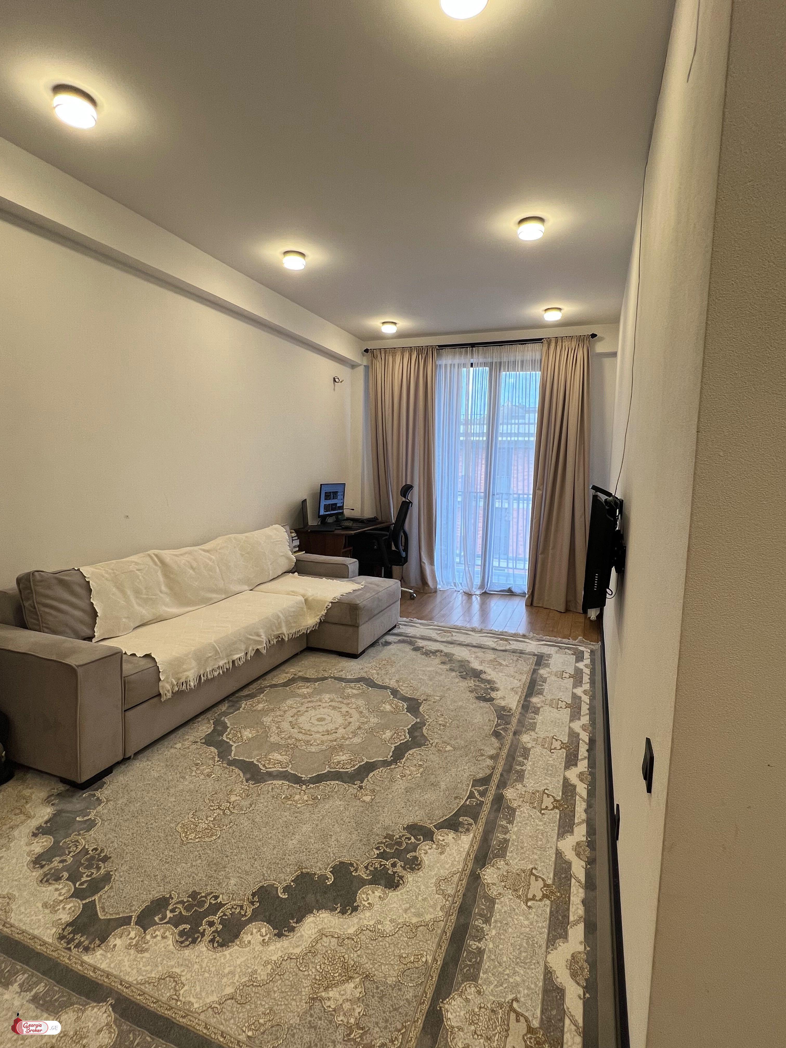 nearly repaired 3-room apartment for sale