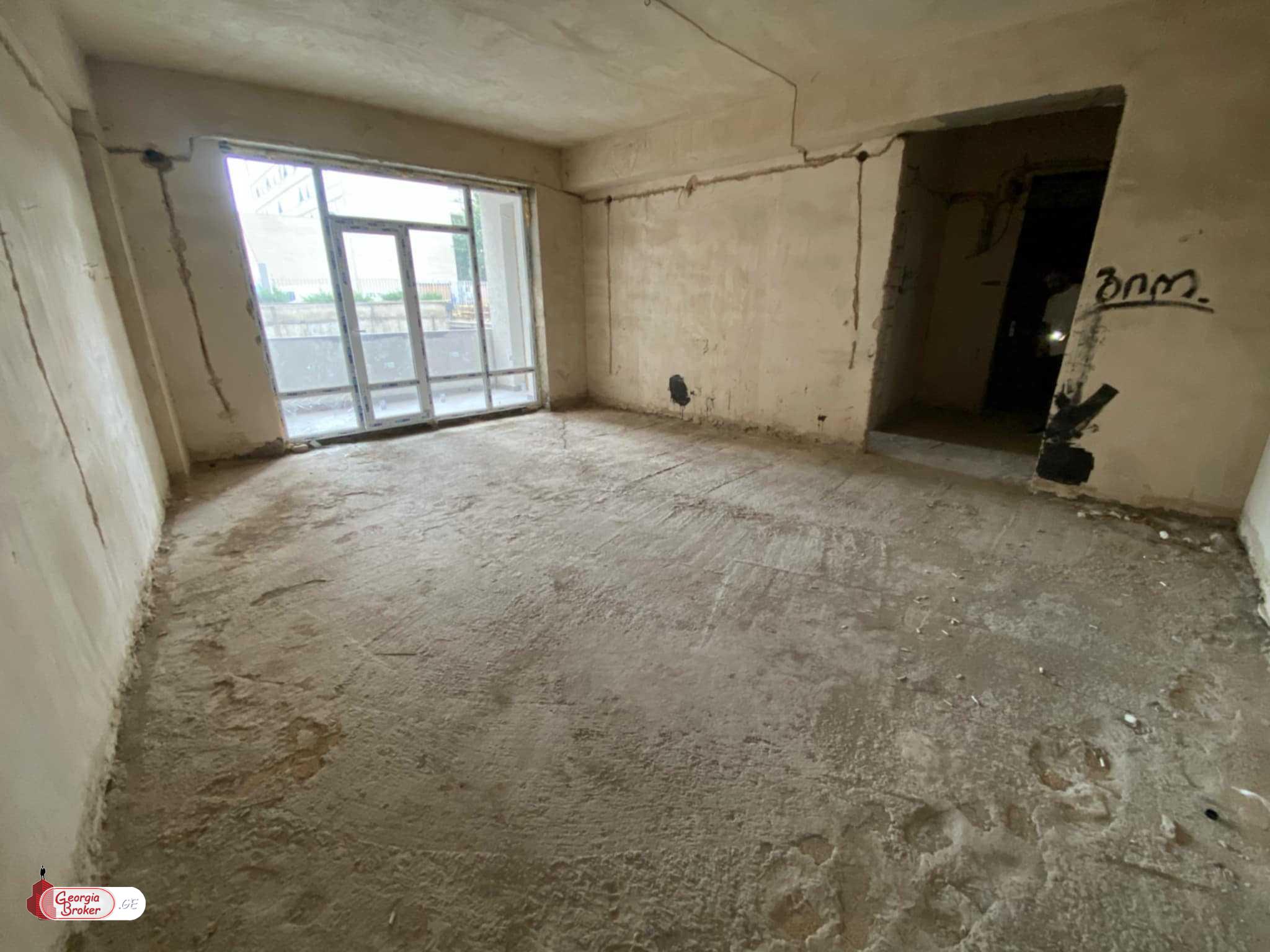 nearly repaired 3-room apartment for sale