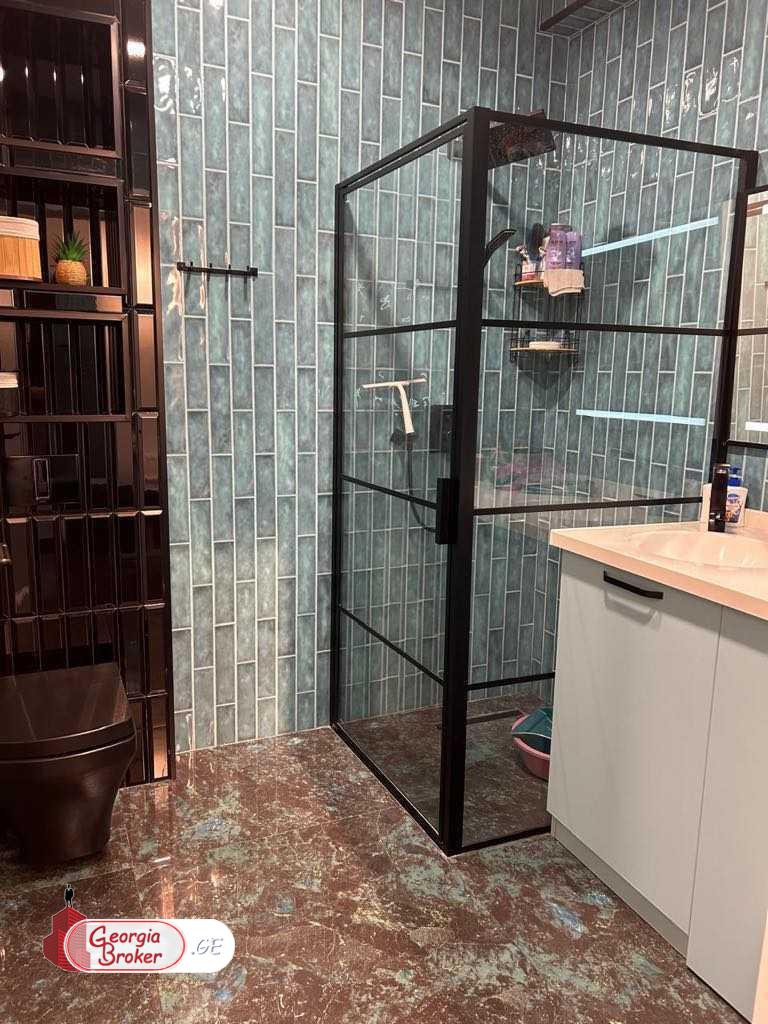 იყიდება ახალი გარემონტებული 3 ოთახიანი ბინა