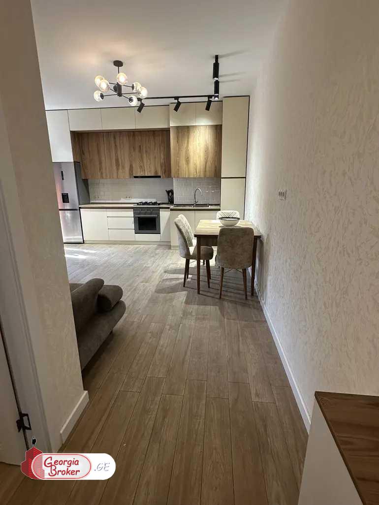 nearly repaired 3-room apartment for sale