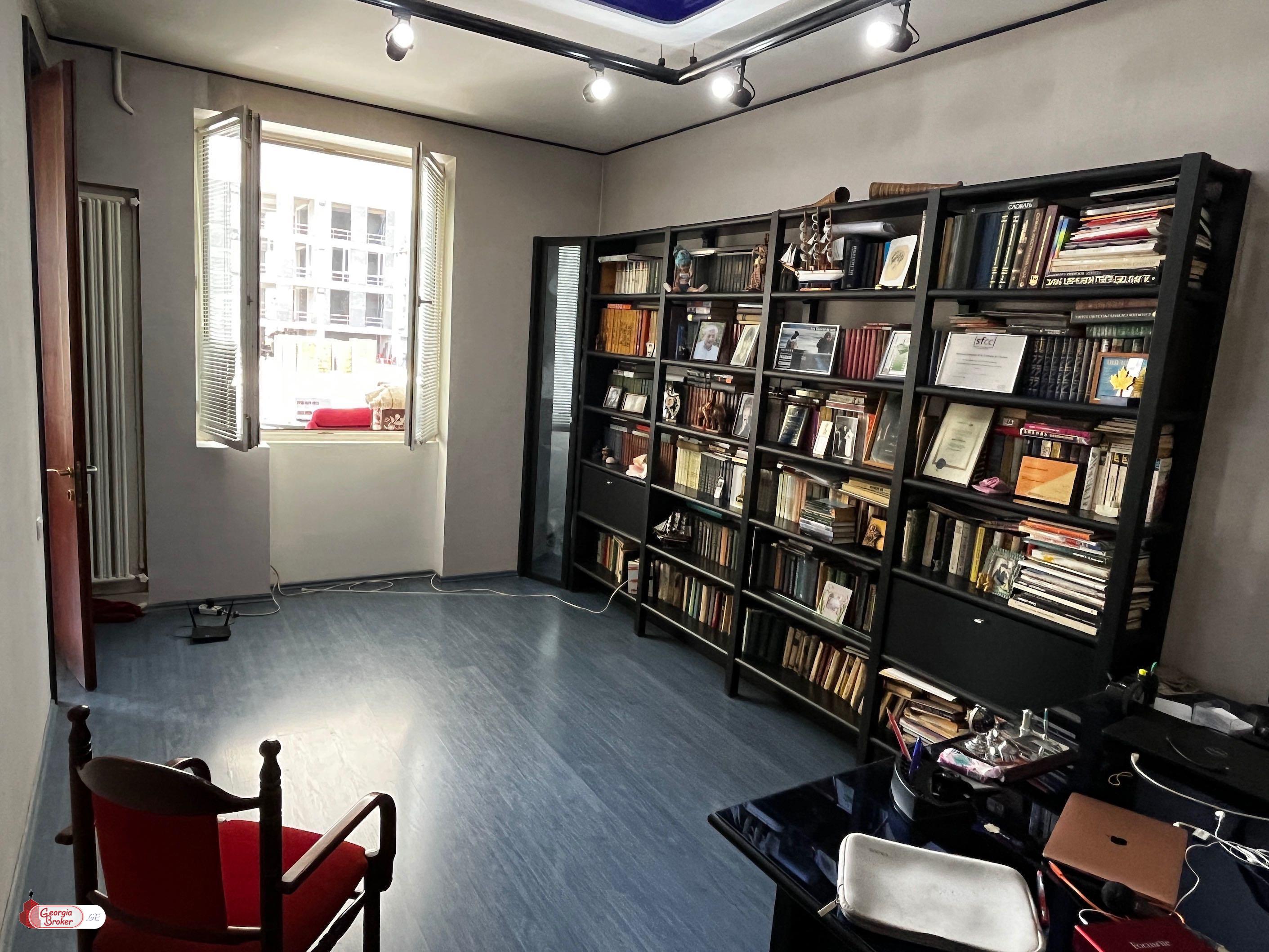 nearly repaired 5-room apartment for sale