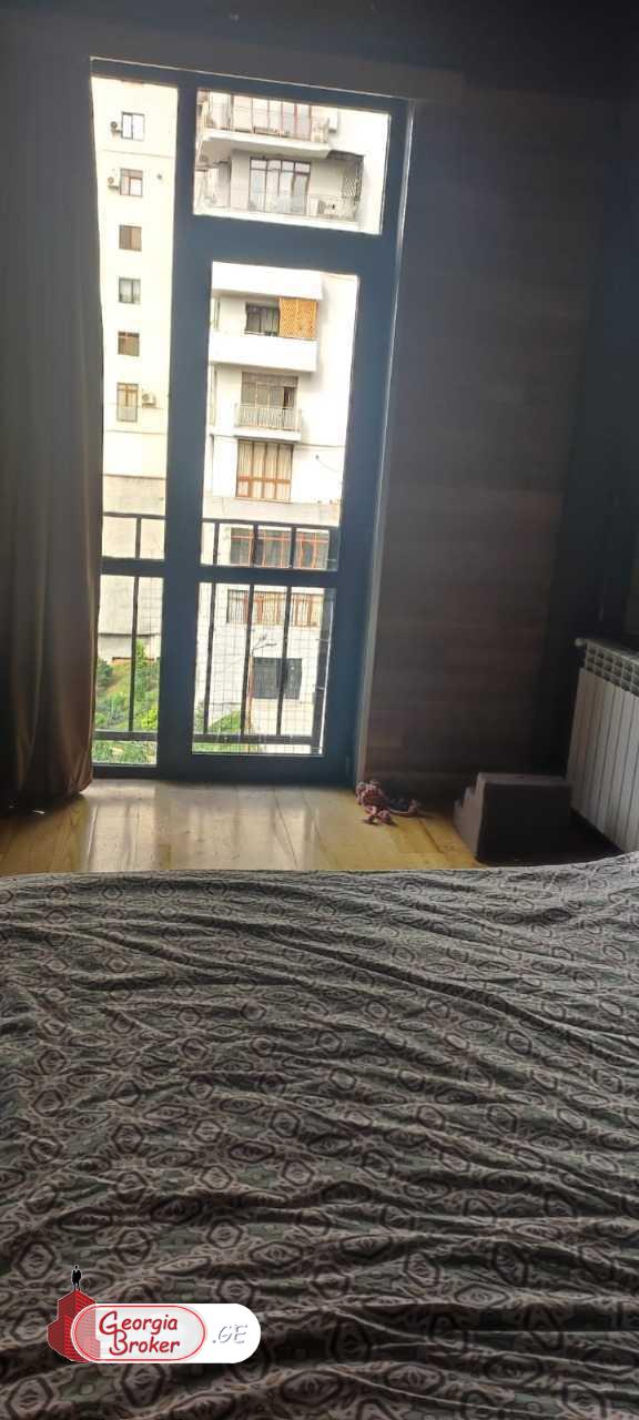 nearly repaired 3-room apartment for sale